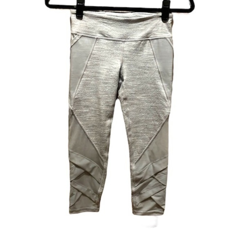ivivva Girls Capri Gray Mesh Pants Size 10 Lululemon
